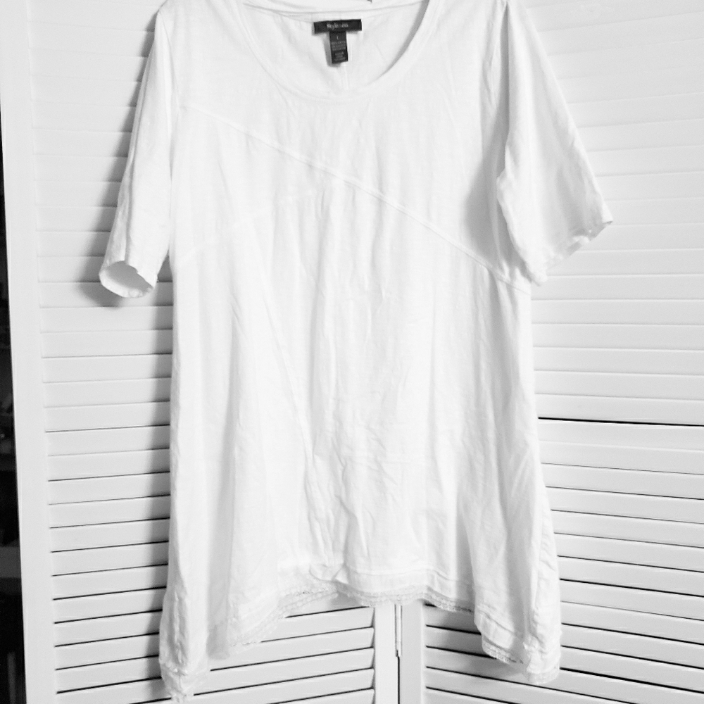 Loose fitted short sleeve tunic